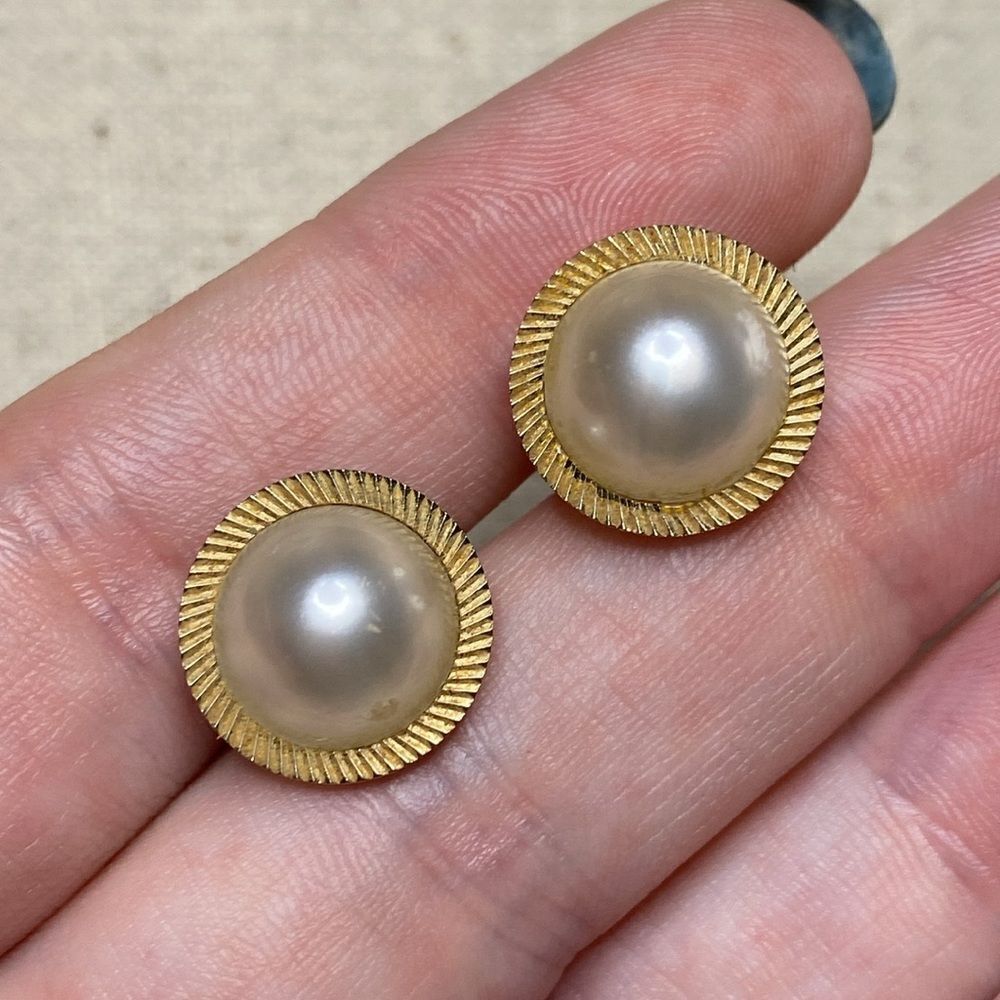 💛 Vintage 14k Gold Diamond Cut Pearl Earrings